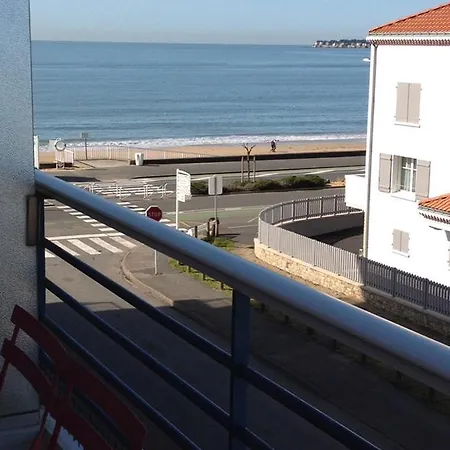 Apartment + 20m De La